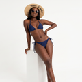 Bikini Triangle Élégance Navy – Coupe String Sculptante